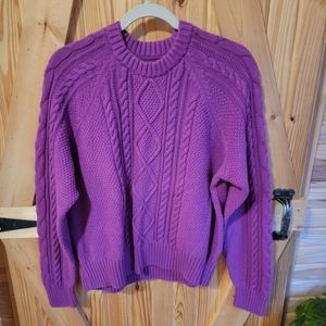 Gap sweater